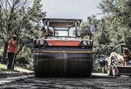 Best Asphalt Driveway Installation  in Lake Elsinore, CA